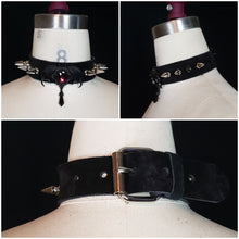 Load image into Gallery viewer, Victorian bat collar
